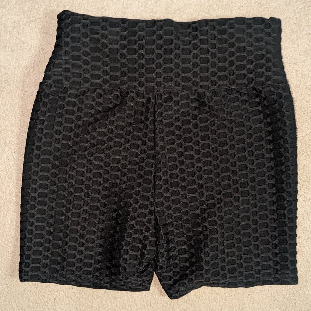 Ladies Black honeycomb super stretchy shorts
